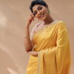 Aishwarya Lekshmi Instagram - பூங்குழலி Ft மல்லிப்பூ Outfit : @kavithaguttaofficial Jewellery : @shoppaksha Styled by : @niru05_raghupathy Makeup and Hair : @kalwon_beauty | @ganesh_hair_architect Photos by : @vasanthphotography PS : Have you booked your tickets for #PS1 yet ?????????