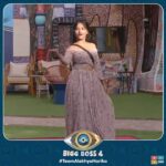 Alekhya Harika Instagram - YouTube ayna BigBoss ayna ... Dipiri Dipiri ee🤙🤙...!! - #TeamAlekhyaHarika Dress Courtesy: @jahnavivarmalabel #alekhyaharika #biggboss4 #biggbosstelugu4 #biggboss4telugu #tamadamedia #wirally
