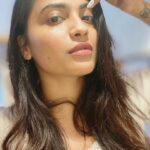 Alekhya Harika Instagram - I love my nails and hair now pampered them after a long time 🥰 @juicesalonhimayatnagar_veda the service is literally 💥 was damn happy and you should try hair spa by maqsood bhai over their such a professional one and yeah thanks papa @shrivedabollam really had a great time cya soon ( 200% not a paid promotion, talking about their work is what totally they deserve) #juicesalonhimayatnagar