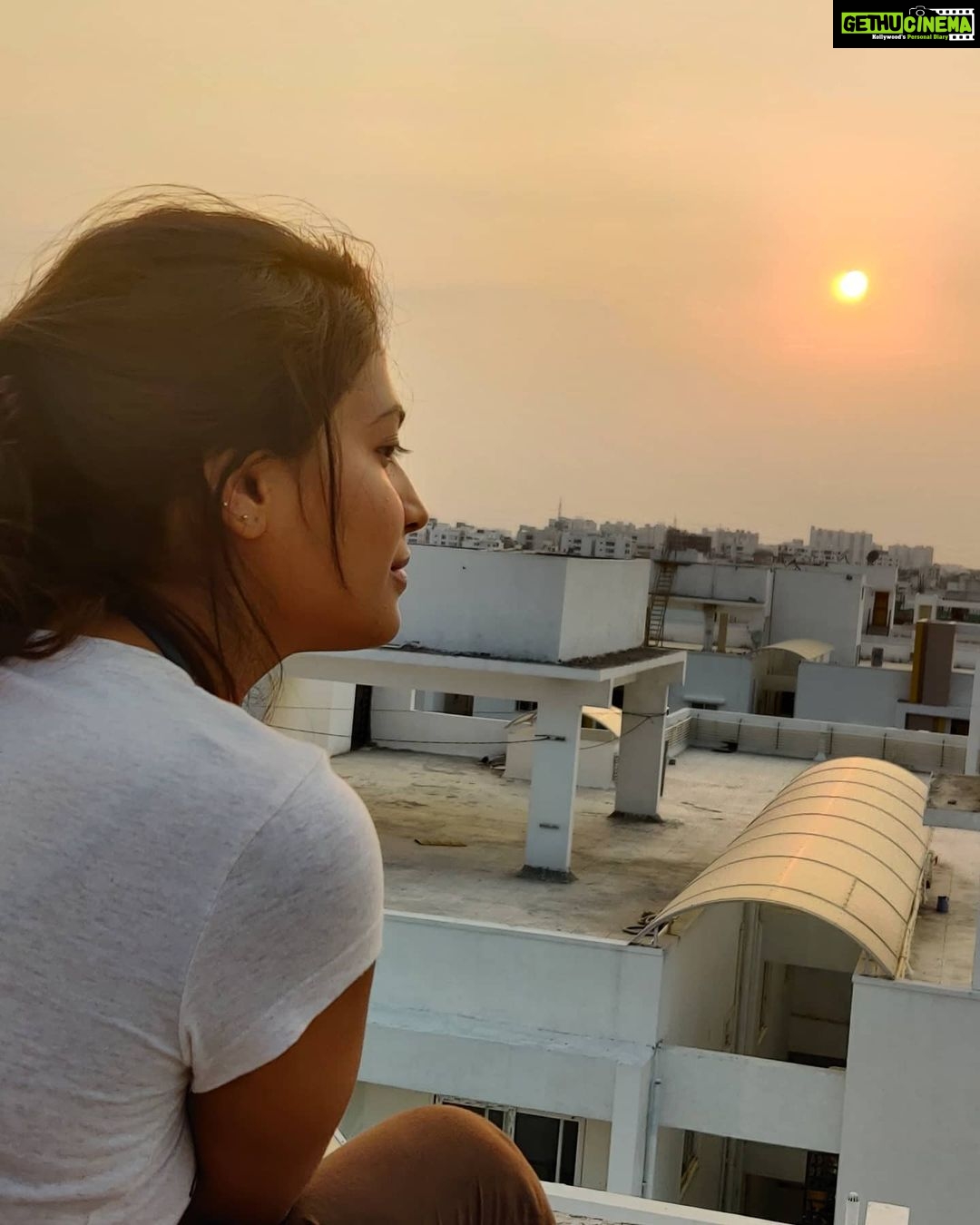 Alekhya Harika Instagram - No filter added, clicked by mama 🤩 1st pic is my fav 😊 what about you ?