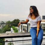 Alekhya Harika Instagram - Blushing coz i can see chinnu punnu dimple😋 Or else its only me who is able to see that ? Heights of self obsession antey idey😆