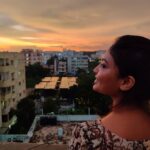 Alekhya Harika Instagram - " Watch more sunsets than netflix " 🌇 Pc : @rahulrajvanam