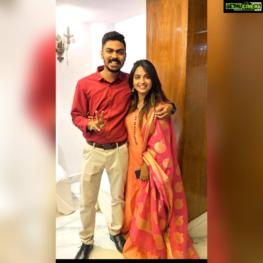 Alekhya Harika Instagram - Happy raksha bandhan ❤❤❤ Happy independence day 🇮🇳 @vamshi_karthik