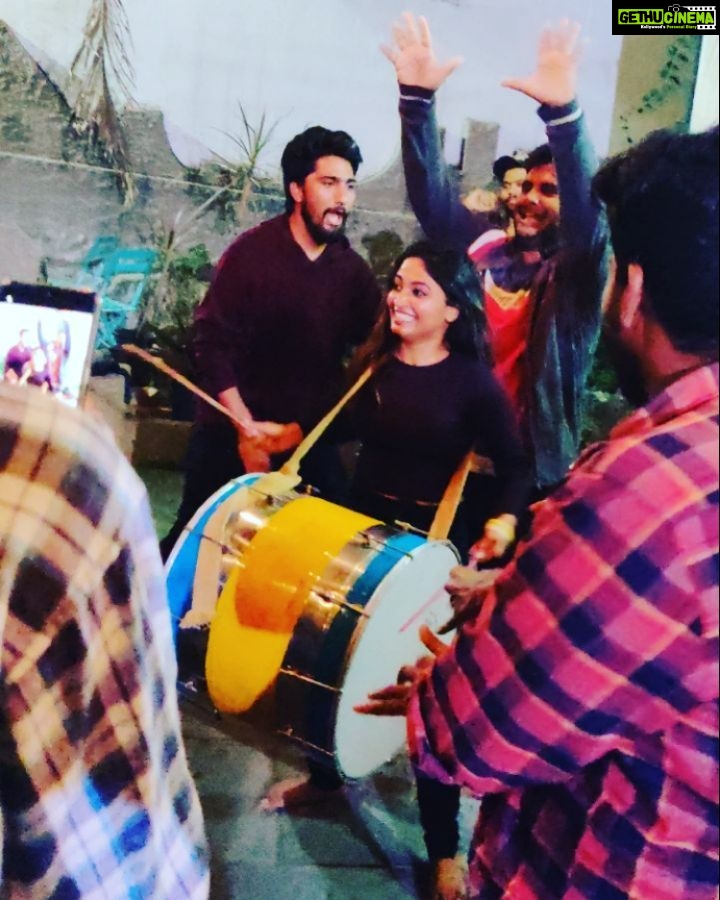 Alekhya Harika Instagram - Major support system in my life ,people behind "DHETHADI "to get that 1 million number 💗💗 (And challa mandi miss aiyaru picture lo) Tamada Media