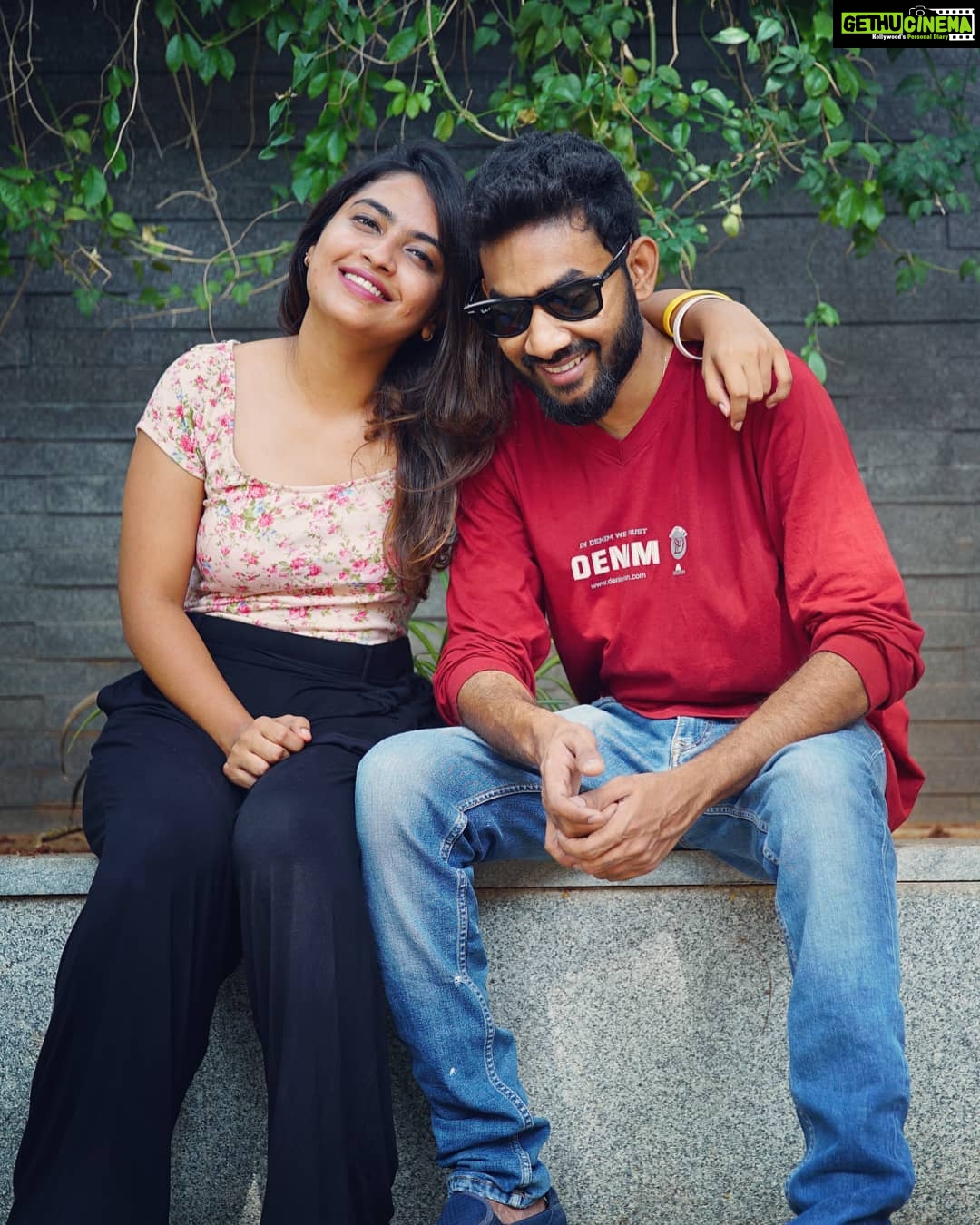 Alekhya Harika Instagram - During the shoot of "School diaries" By the way Episode-2 is released 🤩 📸 @gold_chintu