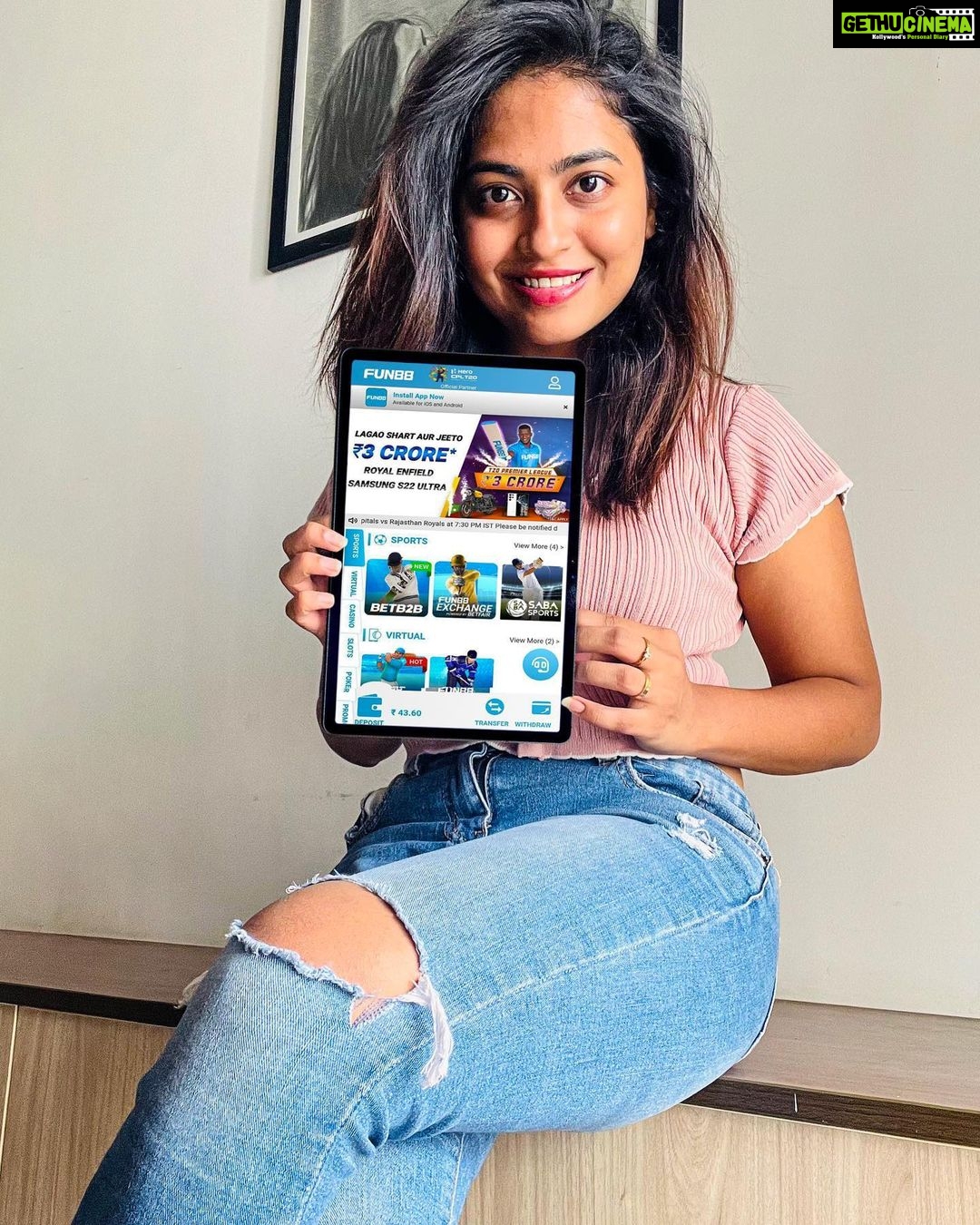 Alekhya Harika Instagram - This IPL season play on Fun88 and make it a season to remember with lots of offers, bonus & rewards! Make your #harshaamfuntastic . Get 400% welcome bonus for new user. Predict on double match today and win upto ₹3Crore* Match-1: KKR vs Gujarat & Match-2: RCB vs Sunrisers Hyderabad Who do you think will win? Predict now on Fun88 @fun88indiaofficial @fun88indiasportsbook #fun88 #ipl2022 #indiancricket #ipl #iplauction2022 #indianpremierleague #tataipl #csk #kkr #mumbaiindians #pbks #delhicapitals #lucknowsupergiants #gujrattitans #rajasthanroyals #sunrisershyderabad #chennaisuperkings #viratkohli #rcb #offers #contestalert #offers #msdhoni #shreyasiyer #sirjadeja #russel #djbravo #t20cricket