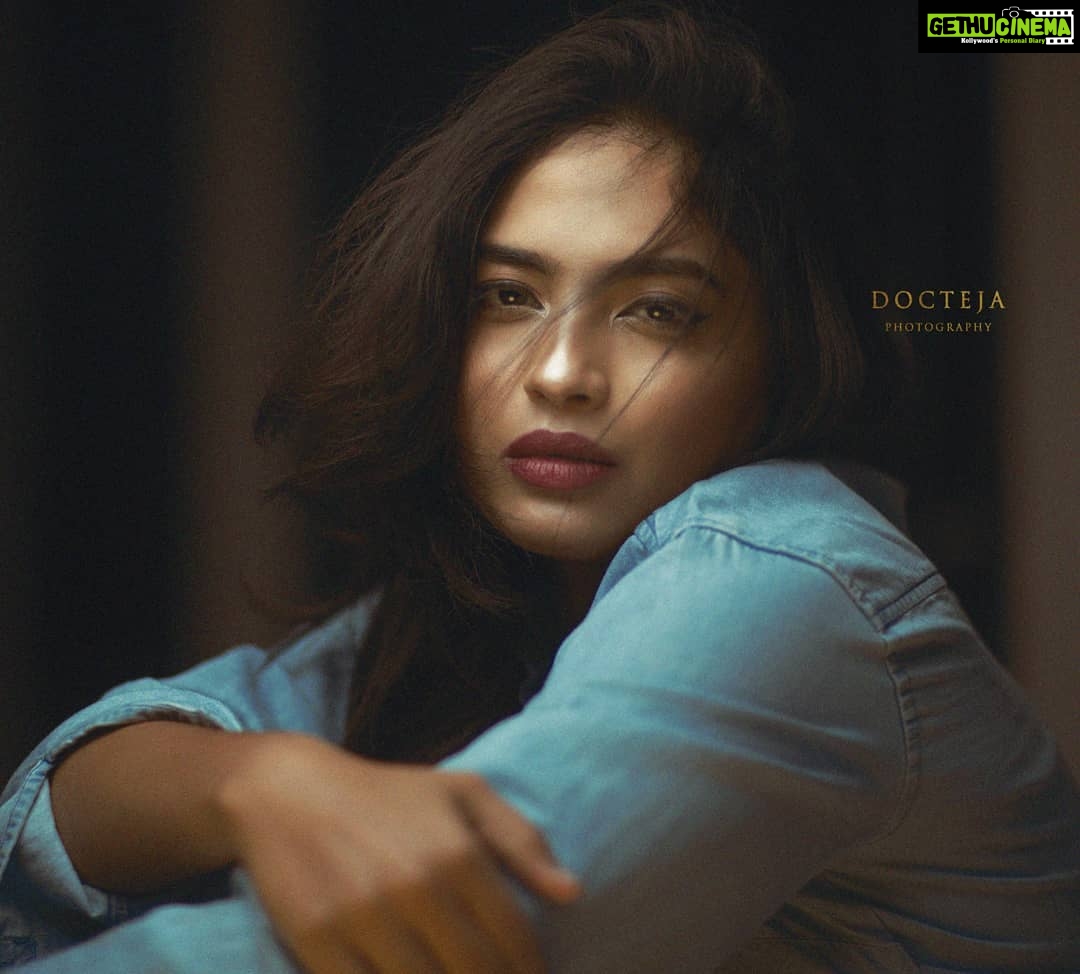 Alekhya Harika Instagram - 😊 📸 @docteja 💄@makeupby_amreen