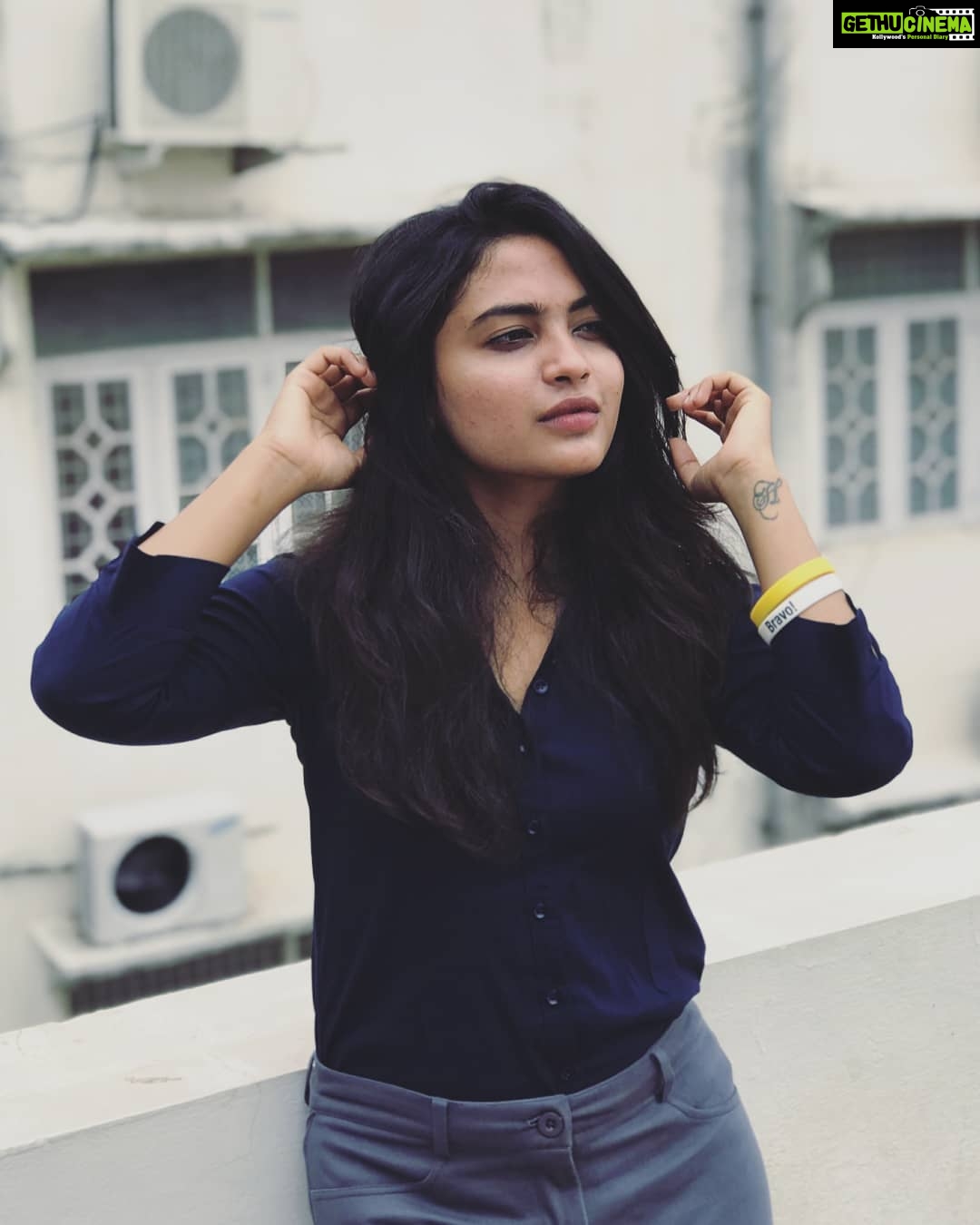 Alekhya Harika Instagram - ❤ formals (Ignore background😉) Its never too late to love yourself😊 📸@sai_niharith 😋 Tamada Media