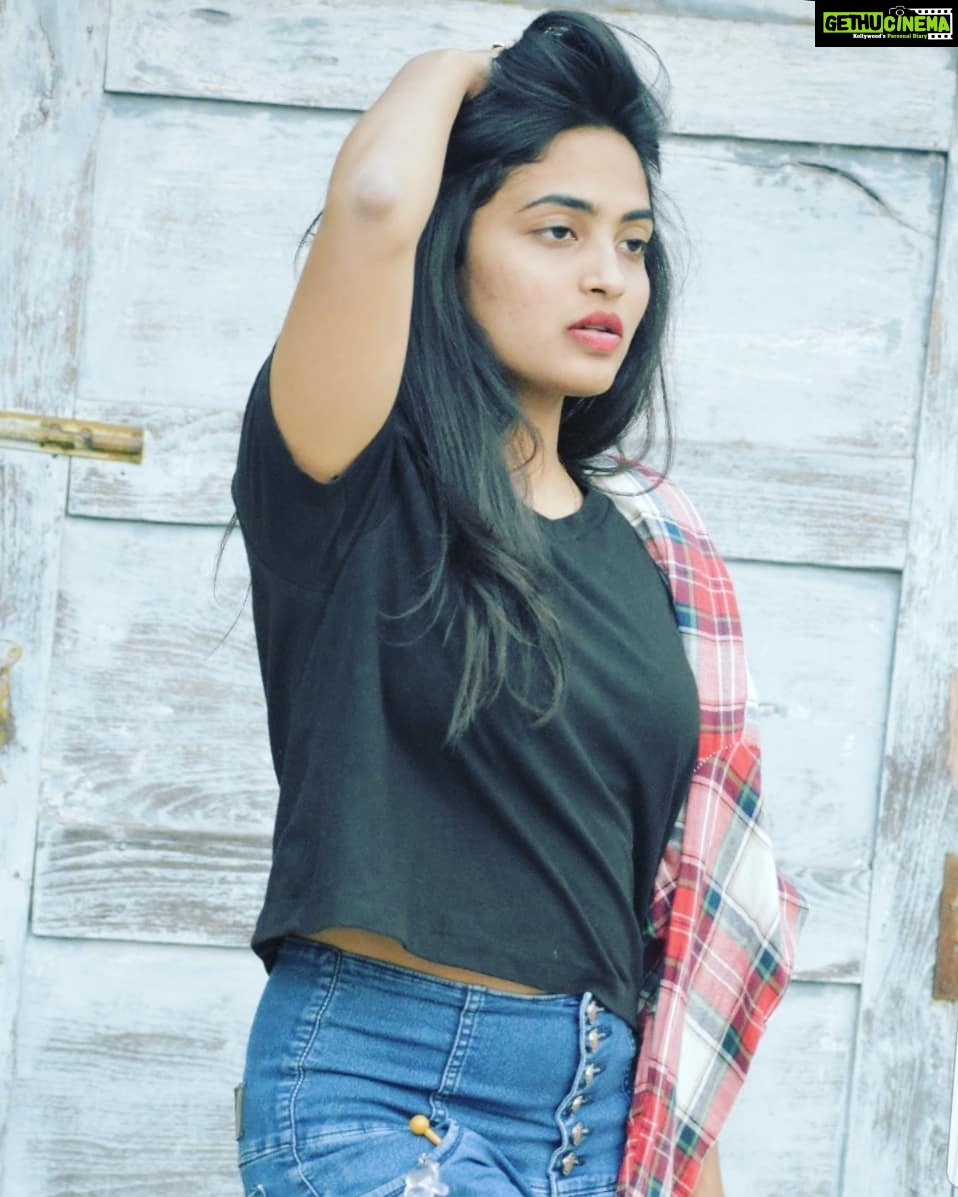 Alekhya Harika Instagram - Nothing ever remains the same.. does it ?🤔