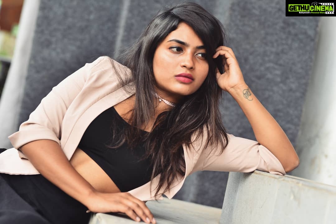 Alekhya Harika Instagram - "I always bring my SLAY game"💋💢❣