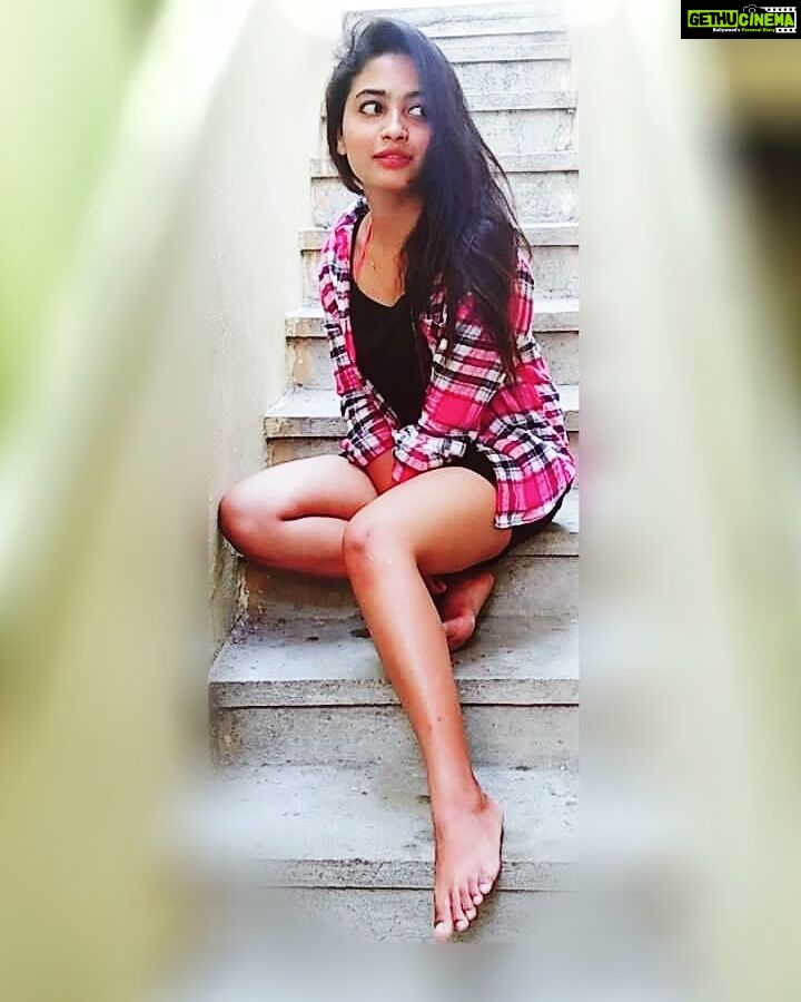 Alekhya Harika Instagram - " I'm proud to be a *FREAK* because I don't need to be a walking *stereotype*". 🙌💋 (ignore background 🙈) Pc:@unnathigundam😙