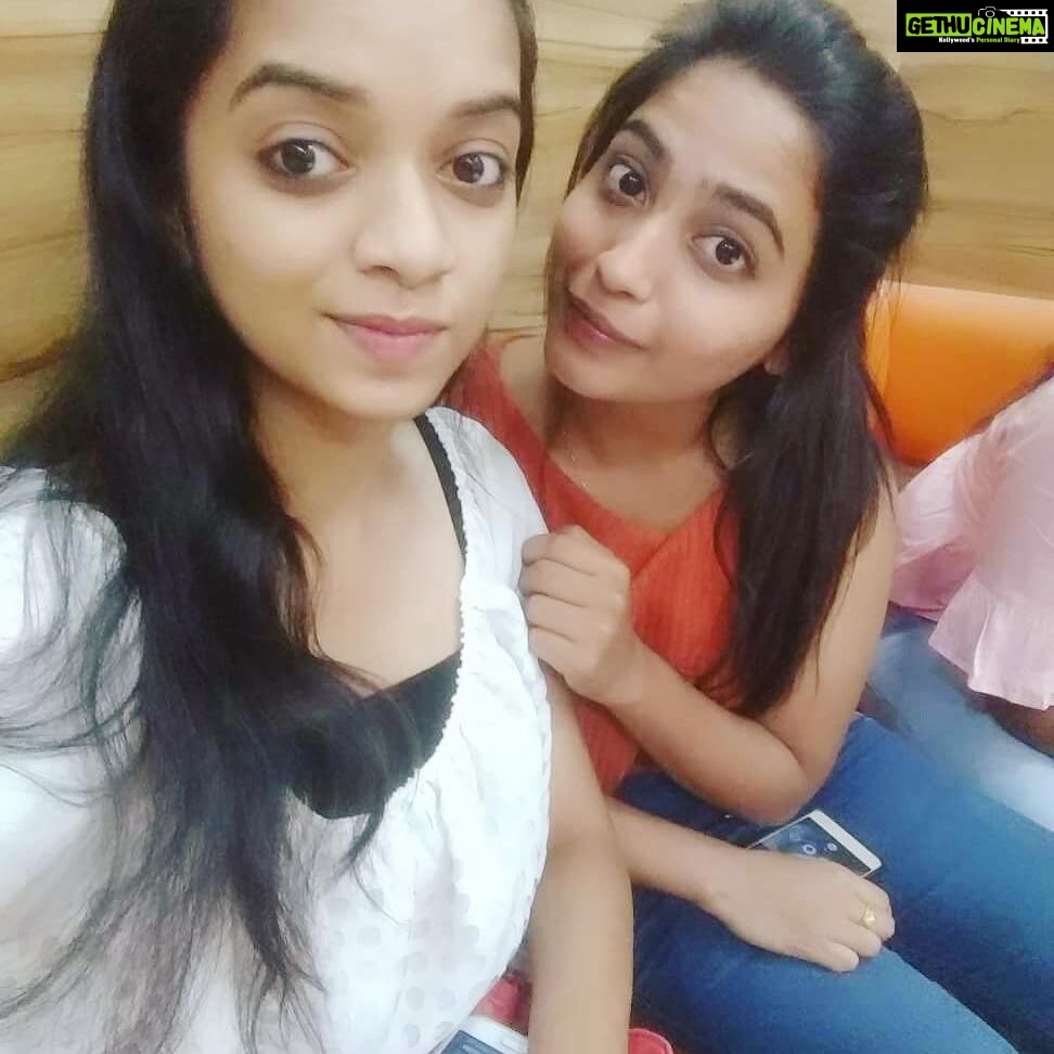 Alekhya Harika Instagram - All I can say is....... I wanna grow old with them ! 😽👭❤ Area 10-70