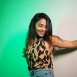 Alekhya Harika Instagram - @alluarjunonline's has given us THE hookstep of the season with #MemuAagamu! 🫰 @alluarjunonline @cocacola_india @armaanmalik @tribedaloca @loststoriesmusic @rajitdev #PaidPartnership #collab