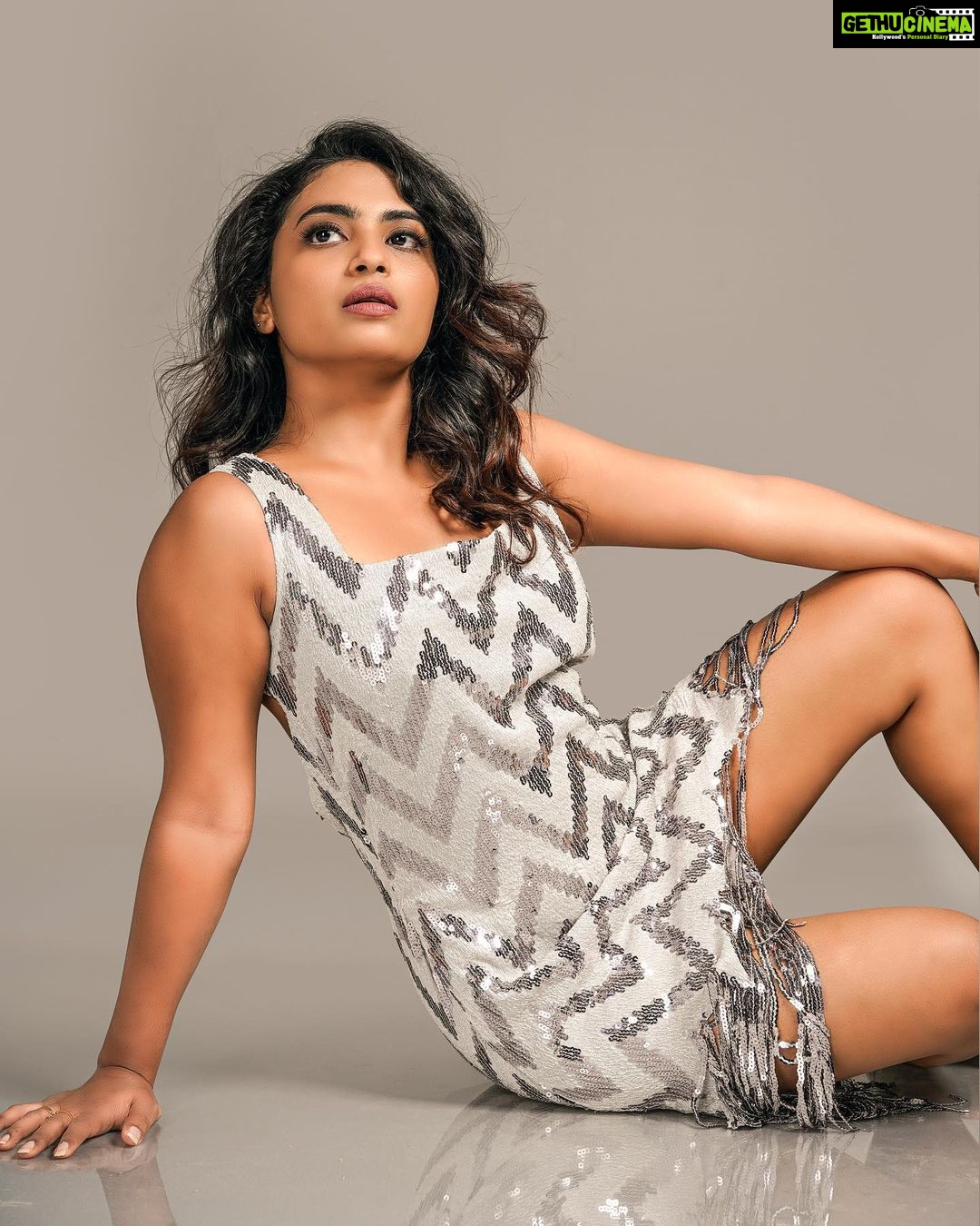 Alekhya Harika Instagram - Outfit by : @sowbhagyamatchings Designed by : @naga.ashish 📸 @dronika26 MUA: @nandini_makeoverartistry Arka Images - School of Photography