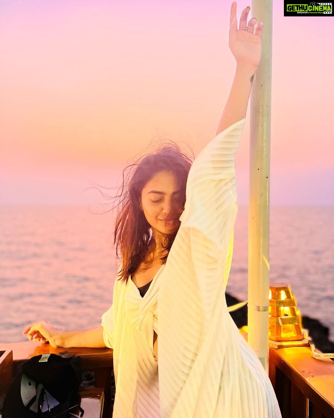 Alekhya Harika Instagram - Hey pink clouds here we go…. 💖
