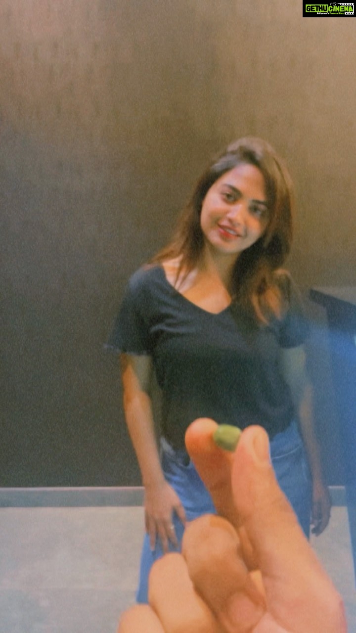 Alekhya Harika Instagram - Hi! @alekhyaharika_ 👻