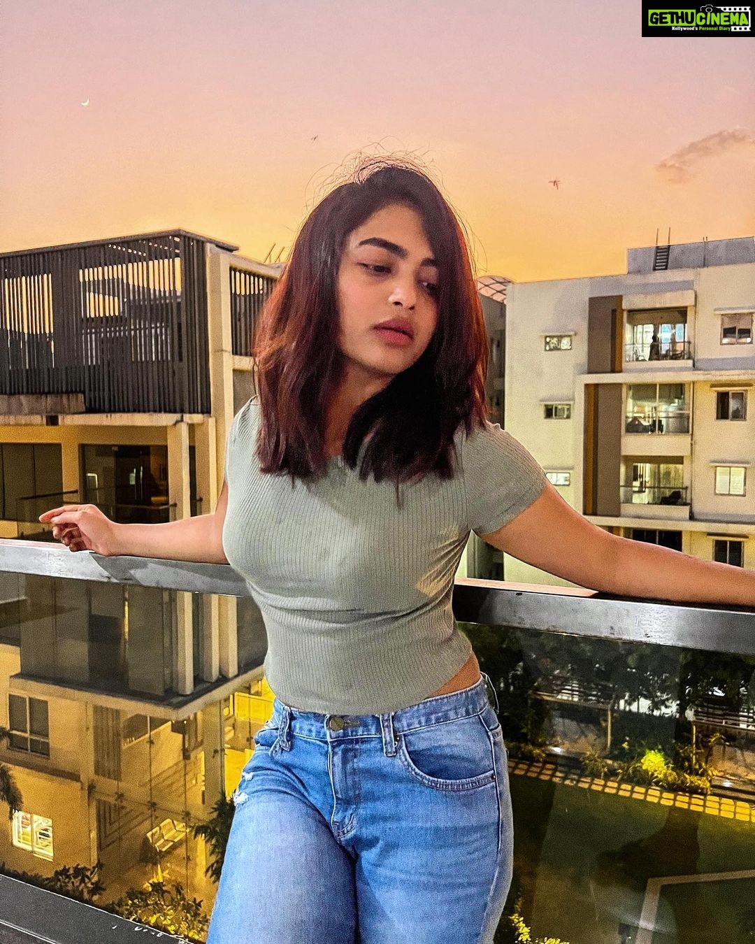 Alekhya Harika Instagram - Sunset is my New Boyfriend 💕