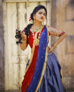 Alekhya Harika Instagram - Vijayadashami Subhakankshalu FAM ❤

Outfit: @navyasri_mandava
Styling: @style_up_with_srushti
Mua: @masarathmakeupartist
Jewelry: @shubampearls
Click by: @lmflares_rohitmanne
Location: @odn_thestudio