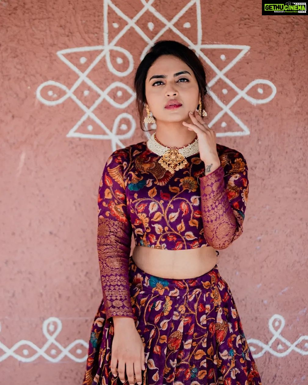 Alekhya Harika Instagram - Doing your Best is most important❤ Outfit: @navyasri_mandava Fabric: @meghanamatchingsgwk Mua: @masarathmakeupartist Jewelry: @shubampearls Click by : @lmflares_rohitmanne ODN The Studio