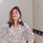 Alekhya Harika Instagram - Ekh barr #baawla #reels #instagram #reelitfeelit #trending
