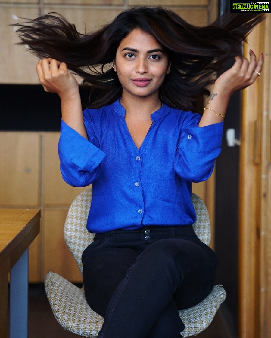 Alekhya Harika Instagram - Just Being Formal 💙 📸@_shriwatsa_
