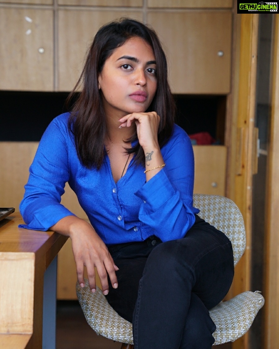 Alekhya Harika Instagram - Just Being Formal 💙 📸@_shriwatsa_