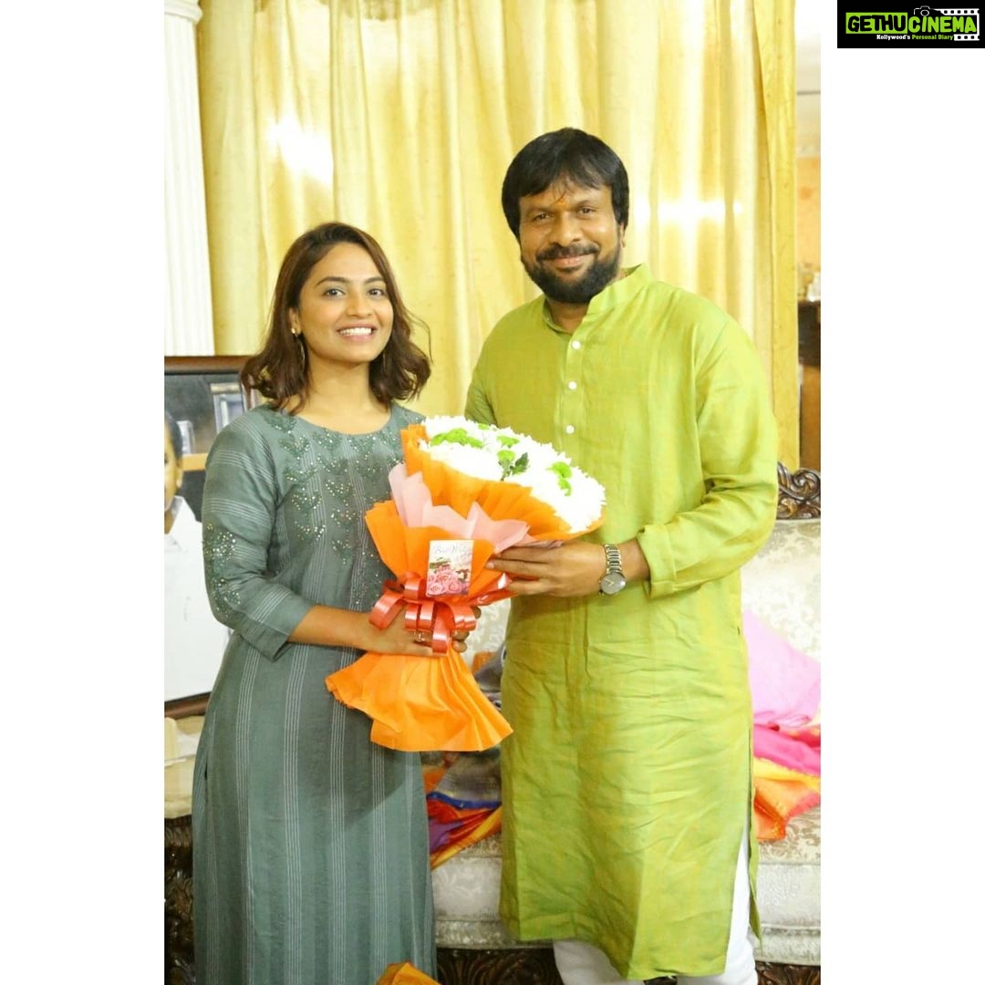 Alekhya Harika Instagram - I’m very happy and honored to be a part of this special occasion. "Telangana Tourism chairman" Srinivas garu and swapna gariki Happie Anniversary💐