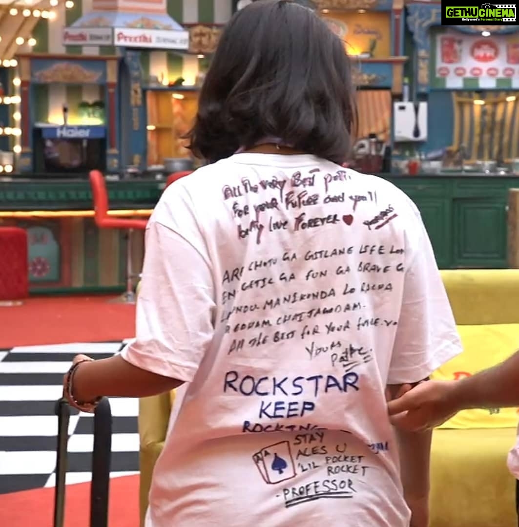 Alekhya Harika Instagram - ❤❤❤❤ Please #VoteForHarika🗳 #LetsDoThisFam💪 Go to Disney+Hotstar App 1. Type BiggBoss Telugu 2. Click on Vote 3. Tap on Harika's profile (10 times) #alekhyaharika Give a Missed Call to 888 66 58 208 (Limit 10 Missed Calls per day) #queenoftasks #ladybiggboss #GoGirl #girlpower #WeAreWithYouHarika #wesupportharika #alekhyaharika #biggbosstelugu4