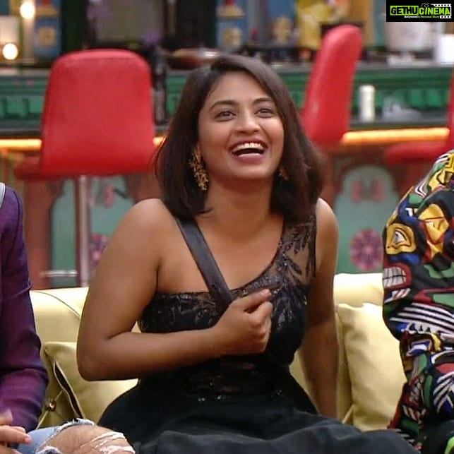 Alekhya Harika Instagram - Good Morning People🤗 Dress courtesy @jahnavivarmalabel Please #VoteForHarika🗳 #LetsDoThisFam💪 Go to Disney+Hotstar App 1. Type BiggBoss Telugu 2. Click on Vote 3. Tap on Harika's profile (10 times) #alekhyaharika Give a Missed Call to 888 66 58 208 (Limit 10 Missed Calls per day) #GoGirl #girlpower #WeAreWithYouHarika #wesupportharika #alekhyaharika #biggbosstelugu4