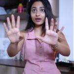 Alekhya Harika Instagram - Is it just me or does your glasses also decides to break up just before a vacation? 🤓 In most cases, I would have been super stressed but now I just book Lenskart@Home. It is such a quick and hasslefree experience! The service includes a free optometrist consultation, a complete 12-step eye check up with advanced machinery and offers a wide variety of 150+ glasses! So what are you waiting for, go and try Lenskart@Home for FREE use code HECNEW01! @lenskart #Lenskart #LenskartAtHome #LenskartSquad #AtHomeEyeCheckUp #gopromoto
