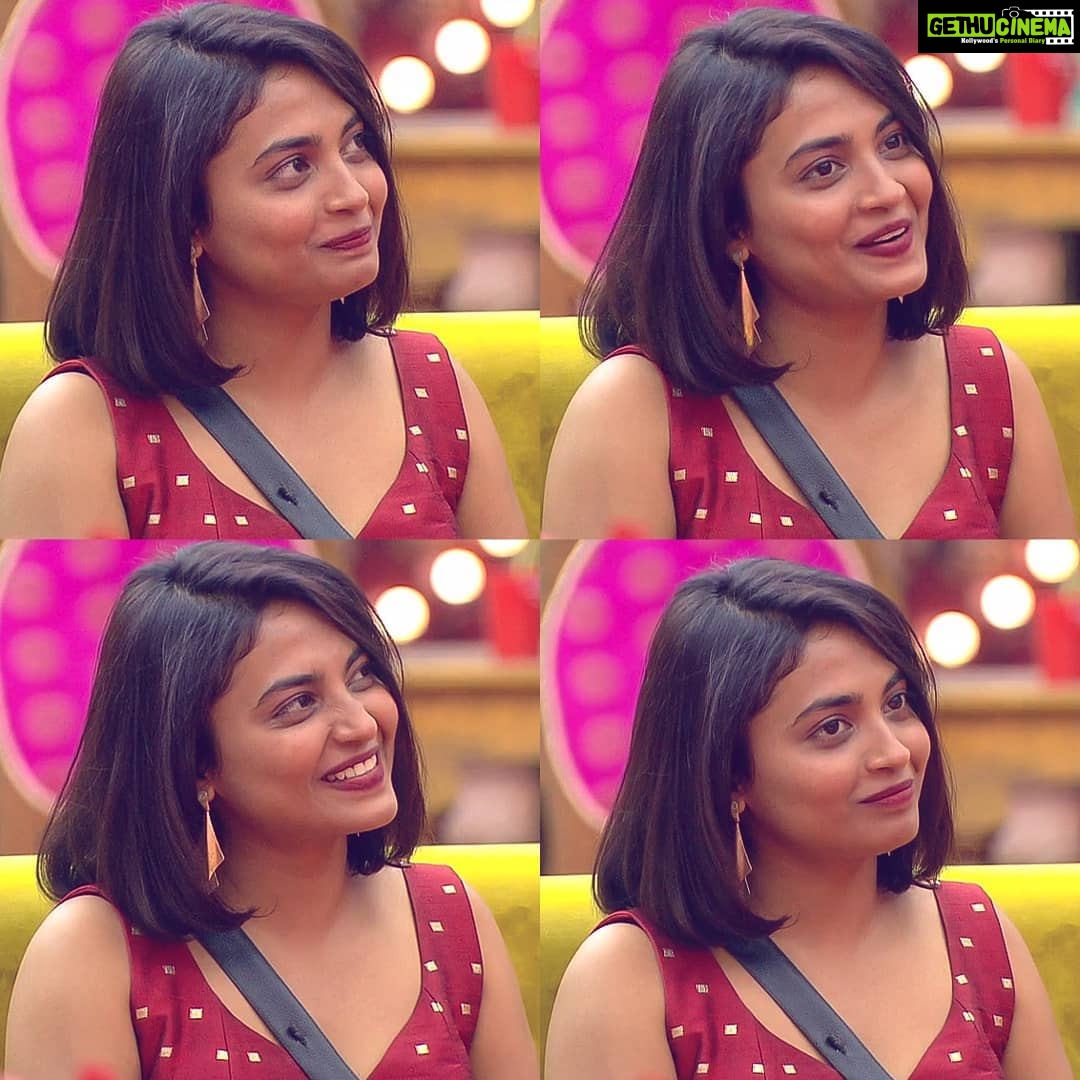 Alekhya Harika Instagram - Hey wassup People? Entha mandiki mana cutie smile ante istamā¤? - #TeamAlekhyaHarika Dress Courtesy: @jahnavivarmalabelš #GoGirl #girlpower #harikasroadtofinale #WeAreWithYouHarika #wesupportharika #alekhyaharika #biggbosstelugu4