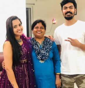 Alekhya Harika Instagram - Akka❤❤❤ @lasyamanjunath - #TeamAlekhyaHarika #harikasroadtofinale #WeAreWithYouHarika #wesupportharika #alekhyaharika #biggbosstelugu4