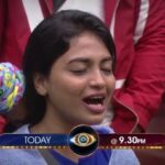 Alekhya Harika Instagram - BB Antane Strategies, Sacrifice lu..But kani ee Sacrifice ki Harika brother & mom ela react avtharu ? - #TeamAlekhyaHarika 😐 Cut chese mundhu govindha anni kuda anindhi🙇‍♂️ #VoteForHarika #WeLoveHarika #wesupportharika #alekhyaharika #biggbosstelugu4