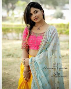 Alekhya Harika Instagram - isn't she lovely😍♥️? . . Styled by @navya.marouthu . . #SupportHarika ♥️ Go to Disney+Hotstar App 1. Type BiggBoss Telugu 2. Click on Vote 3. Tap on Harika's profile (10 times) #alekhyaharika Give a Missed Call to 888 66 58 208 (Limit 10 Missed Calls per day) Let's do this 💪 #TeamAlekhyaHarika #BiggBoss4Telugu #biggbosstelugu4 #biggboss4