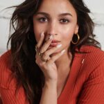 Alia Bhatt Instagram - ready .. set … 🔥🔥🔥🔥🔥 BRAHMASTRA - In cinemas tomorrow ❤️❤️