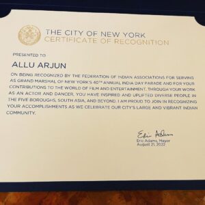 Allu Arjun Instagram - It was a pleasure meeting the Mayor of New York City .  Very Sportive Gentleman. Thank You for the Honours Mr. Eric Adams . Thaggede Le ! @ericadamsfornyc @nycmayorsoffice