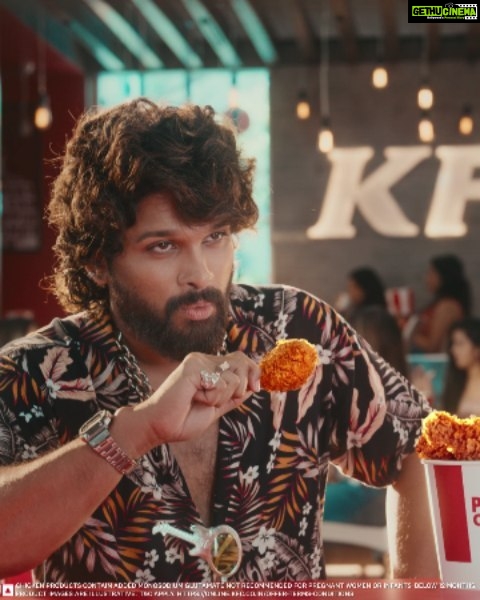 Allu Arjun Instagram - KFC Chicken Peri Peri, super very very . . . Ippudu Kanneellakku cheppu bye bye, Karram correct-uga Vundi! #KFCPeriPeriChicken #NaZyadaNaKum #SpiceHaiJustSahi