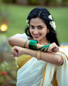 Amala Paul Instagram - നിങ്ങളുടെ ഓണസദ്യ പോലെ നിങ്ങളുടെ ജീവിതവും മികച്ചതായിരിക്കുമെന്ന് ഞാൻ പ്രതീക്ഷിക്കുന്നു! ❤️

ഹാപ്പി ഓണം! 🪷

Shot by: @ajishpremphotography 

Stylist : @asaniya_nazrin

Outfit : @pranaahbypoornimaindrajith

#HappyOnam #Onam #kerala #malayalam #onamsadya #india #keralagram #love #photography  #malayalam #instagram #kochi #keralagodsowncountry #instagood #malayali #godsowncountry #mallugram #nature #keralam #mollywood #keralagallery #entekeralam
