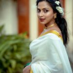 Amala Paul Instagram – നിങ്ങളുടെ ഓണസദ്യ പോലെ നിങ്ങളുടെ ജീവിതവും മികച്ചതായിരിക്കുമെന്ന് ഞാൻ പ്രതീക്ഷിക്കുന്നു! ❤️

ഹാപ്പി ഓണം! 🪷

Shot by: @ajishpremphotography 

Stylist : @asaniya_nazrin

Outfit : @pranaahbypoornimaindrajith

#HappyOnam #Onam #kerala #malayalam #onamsadya #india #keralagram #love #photography  #malayalam #instagram #kochi #keralagodsowncountry #instagood #malayali #godsowncountry #mallugram #nature #keralam #mollywood #keralagallery #entekeralam