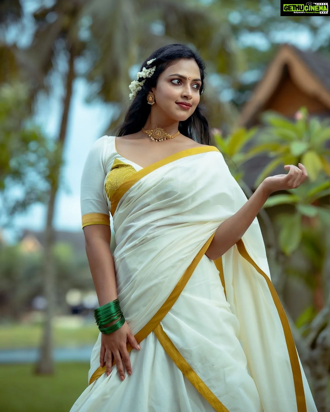 Amala Paul - 298.9K Likes - Most Liked Instagram Photos