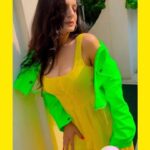 Ameesha Patel Instagram - GOA ..EVENT MODE … finally made it after the agent got in touch with my team .. issued apologies and rectified matters … WORK MODE🙏🏻🙏🏻🧿🧿👍🏻💙💛💛⭐️💝🌟🌻🌻🌻🌝