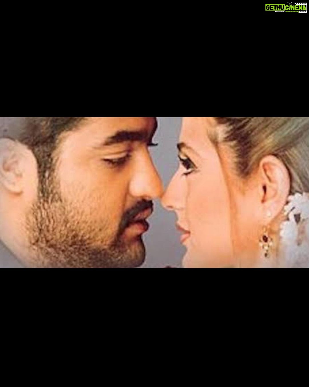 Ameesha Patel Instagram - THROWBACK WEEKEND.. a cute pik from my Telugu film w/ @jrntr .. he was a huge TELUGU SUPERSTAR then as well n today seeing him getting such PAN INDIA love with the film RRR makes me soo happy .. lovely co star .. hardworking and humble 💖💖👍🏻👍🏻💯