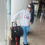 Ameesha Patel Instagram – Off to BARODA ✈️✈️✈️✈️✈️✈️✈️✈️✈️✈️✈️🧿🧿🧿