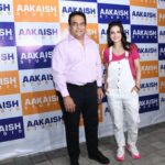 Ameesha Patel Instagram - MUMBAI. . About last evening .. was an honour to inaugurate the fabulous new AAKAISH studio .. which has all the state of the art facilities for film, ad and tv serial shoots .👍🏻👍🏻🧿🙏🏻👍🏻 https://goo.gl/maps/2fBVkx17fvVXFLwu8 Make up @chettiaralbert