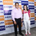 Ameesha Patel Instagram – MUMBAI. .  About last evening .. was an honour to inaugurate the fabulous new AAKAISH studio .. which has all the state of the art facilities for film, ad and tv serial shoots .👍🏻👍🏻🧿🙏🏻👍🏻

https://goo.gl/maps/2fBVkx17fvVXFLwu8

Make up @chettiaralbert