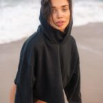 Amy Jackson Instagram - When you gimme those ocean eyes @aloyoga
