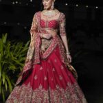 Amyra Dastur Instagram - Just Queening around 👑 . . . In @sujhal_jewels & @khatridesigners (@deepkhatriofficial ) for the ‘Couture De Royale’ fashion show 2022 💫 . . . MUA @mitalivakil Hair by @hairgaragebynatasha Shot by @iammeetmb . . . #indianbride #gujratibride #redlehenga #indianwedding #showstopper #fashion #indianwear #fashiongram #foryou