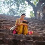 Amyra Dastur Instagram - 4 days left for #jogionnetflix 🕊 . . . #jogi @netflix_in @aliabbaszafar @ihimanshumehra @sukhmanisadana @aazfilms @diljitdosanjh @mohdzeeshanayyub @hitentejwani @pareshpahuja @kumudkmishra