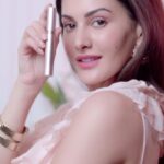 Amyra Dastur Instagram - I took the #lashforash challenge with the L’Oreal Paris Lash Paradise Mascara 💃🏻 This has been a cult favourite product of mine for years. It gives my lashes that voluminous effect and literally takes it to paradise. Come take the #LashForAsh Challenge, recreate my reel and post the same on your feed tagging me & L'Oreal Paris. The best entry gets a chance to win exciting goodies 💃🏻 . . . #collab #lashparadise #paradiseeyes @lorealparis #mascara #thicklashes #volumelashes #longlashes #lashgoals