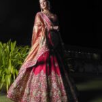 Amyra Dastur Instagram - Just Queening around 👑 . . . In @sujhal_jewels & @khatridesigners (@deepkhatriofficial ) for the ‘Couture De Royale’ fashion show 2022 💫 . . . MUA @mitalivakil Hair by @hairgaragebynatasha Shot by @iammeetmb . . . #indianbride #gujratibride #redlehenga #indianwedding #showstopper #fashion #indianwear #fashiongram #foryou